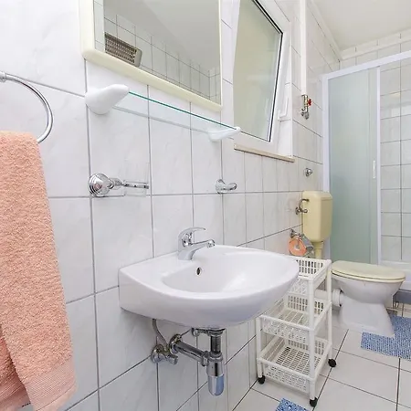 Apartments And Rooms Iva Trogir Extérieur photo