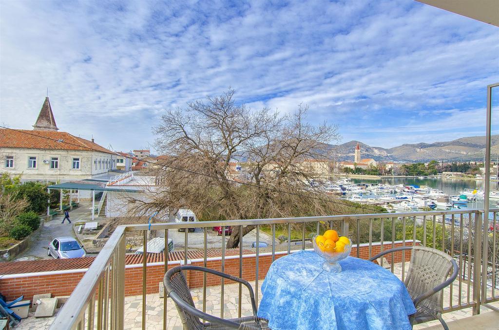 Apartment And Iva Trogir
