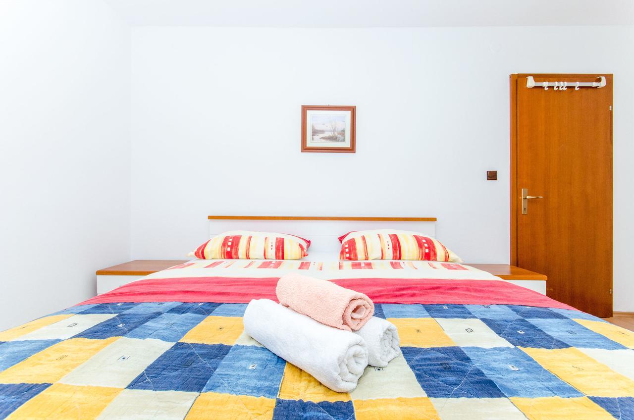 Apartment And Iva Trogir