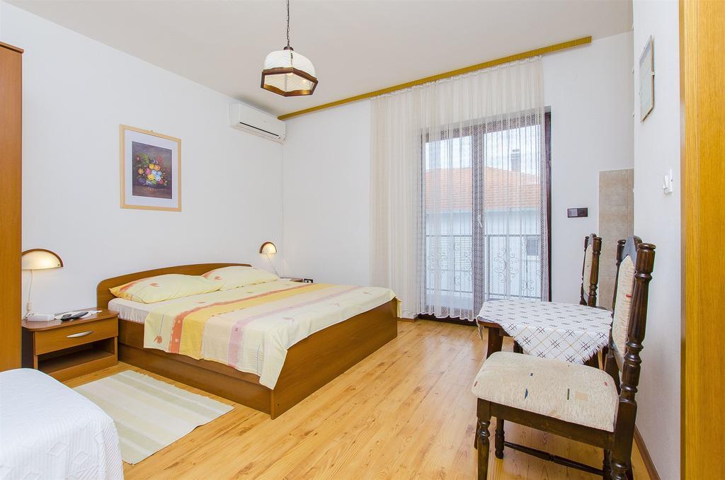 And Iva Appartement